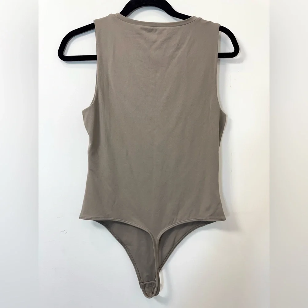 Aritzia Original Contour Crew Tank Bodysuit - Taupe Grey - Large - Picture 7 of 8